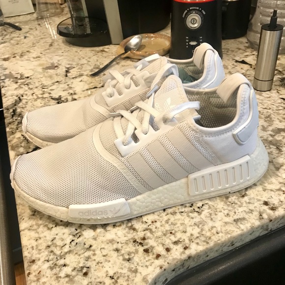 Adidas zapatos triple Blanco Club 11 poshmark NMD comprado en vuelo Adidas zapatos triple Blanco Club 11 poshmark NMD comprado en vuelo